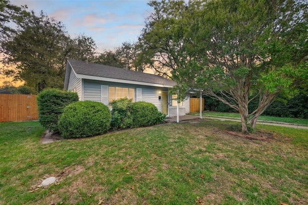 1029 COIT ST, DENTON, TX 76201 - Image 6ade1fc9ebb3b7b43c8e2f0cb235fb5f/2102333141