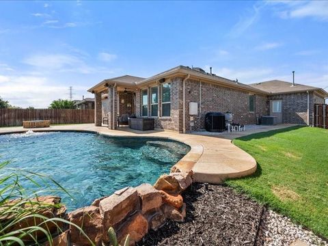 1149 Alnwick Lane Saginaw TX 76131