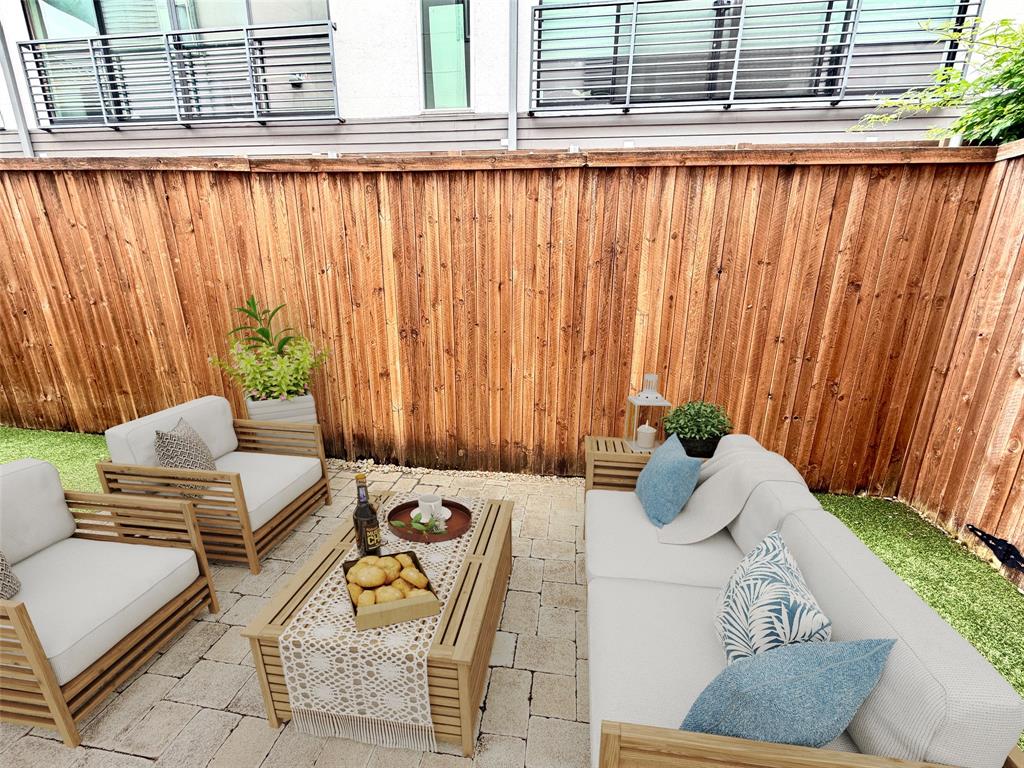 1861 Summit Twnhms - Residential