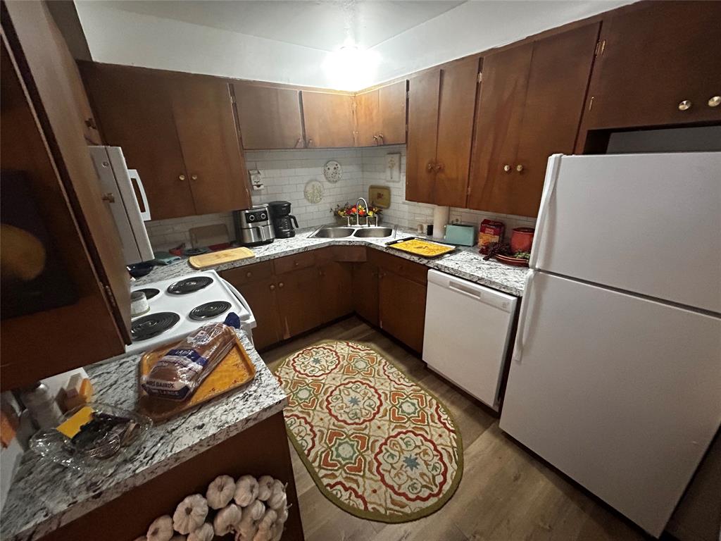 Brookhollow - Residential Income