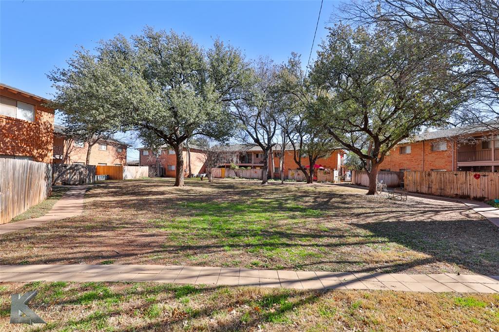 2600 Ivanhoe Lane