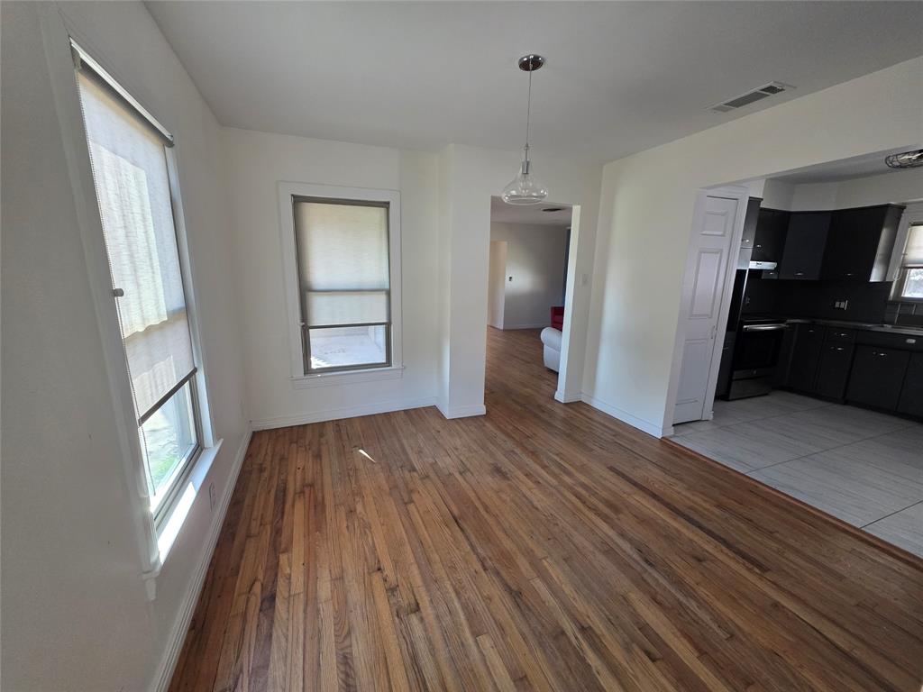 Flanerys - Residential Lease