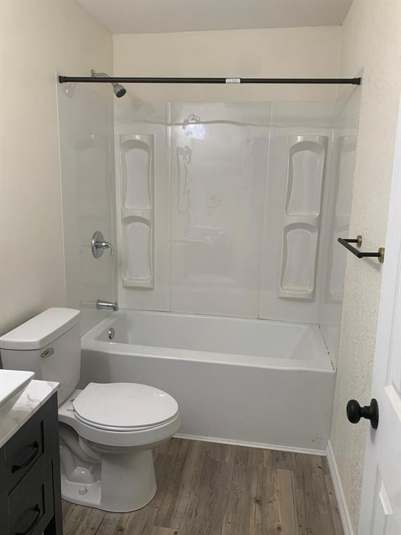 Flanerys - Residential Lease