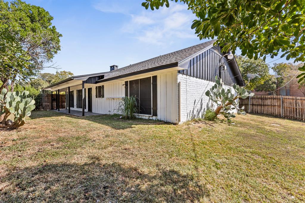 1700 Laurel Lake Drive