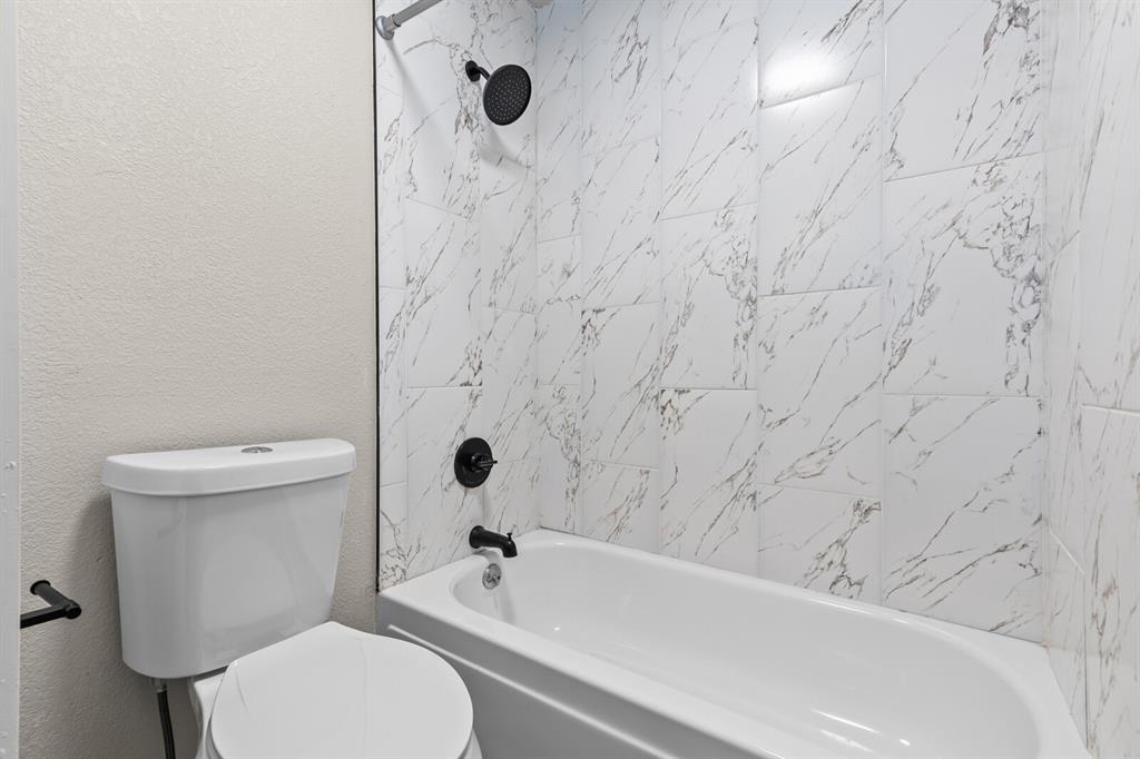 Lake Air Estate - Residential