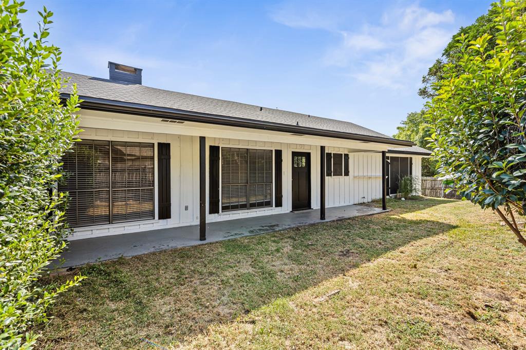 1700 Laurel Lake Drive