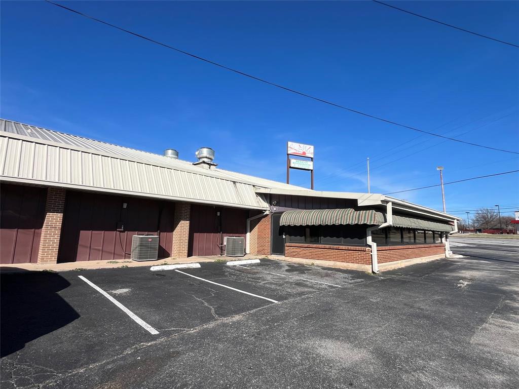 2124 Texoma Parkway