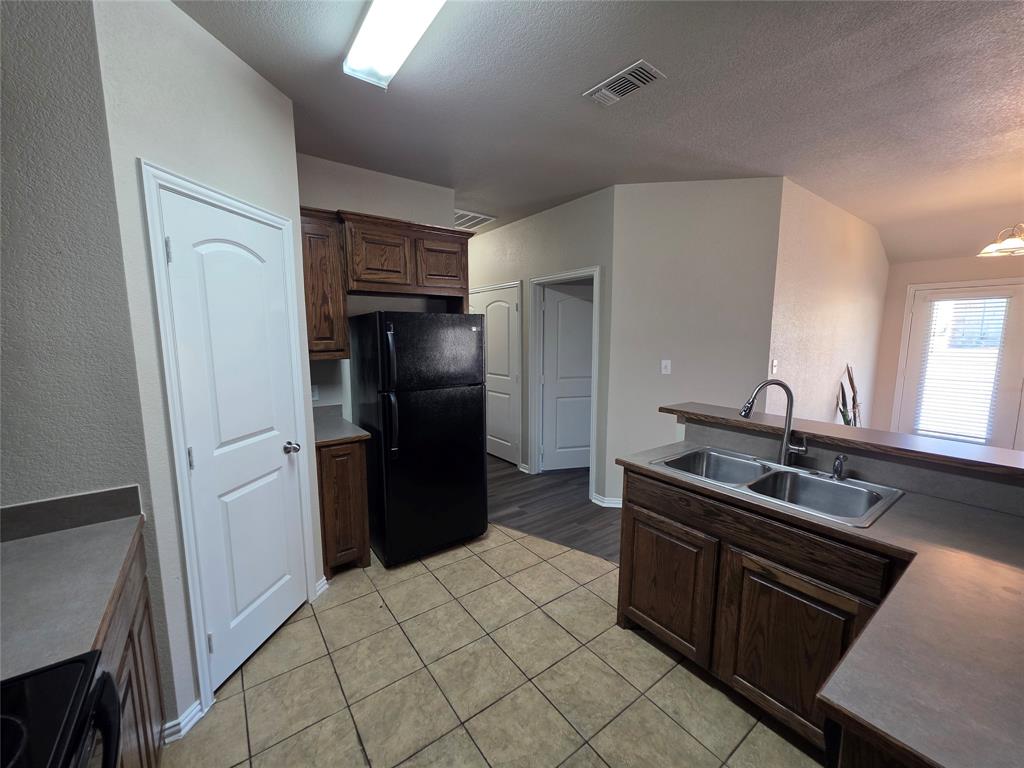 Meadows North Add - Residential Lease