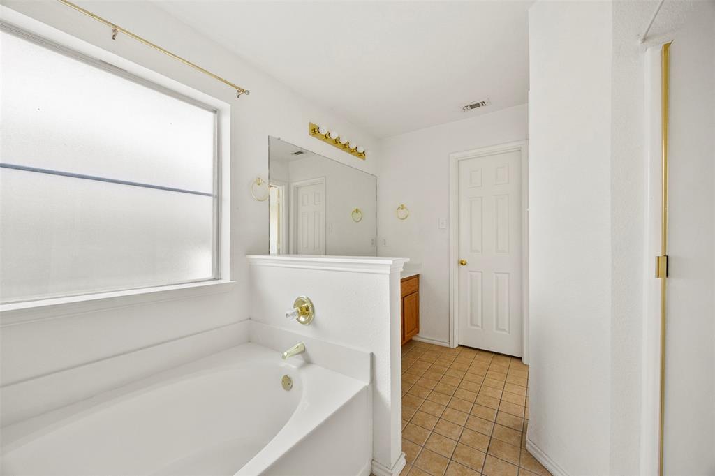 Keswick Gardens Ph 01 - Residential