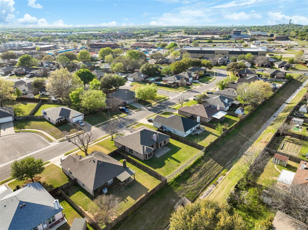 Keswick Gardens Ph 01 - Residential