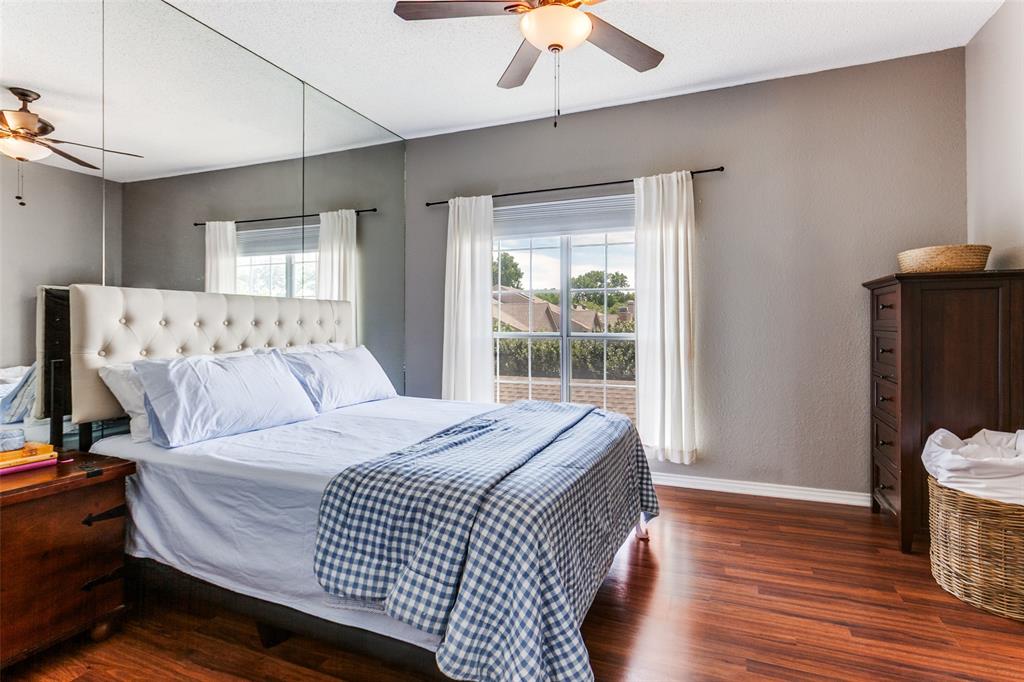 Copperfield Condos Ph 01 02 - Residential