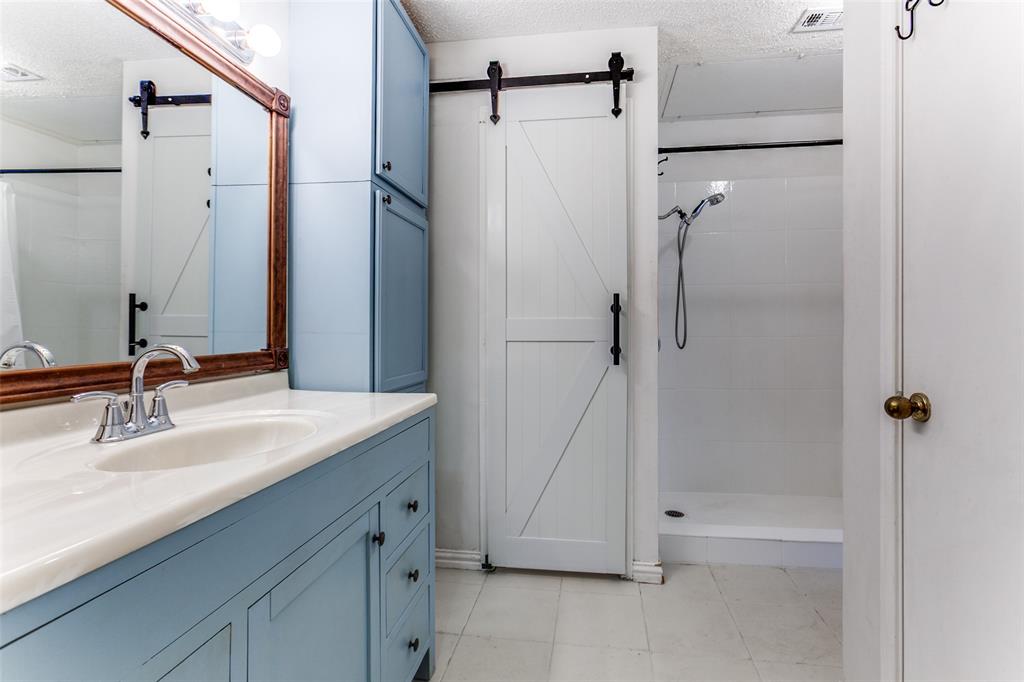 Copperfield Condos Ph 01 02 - Residential