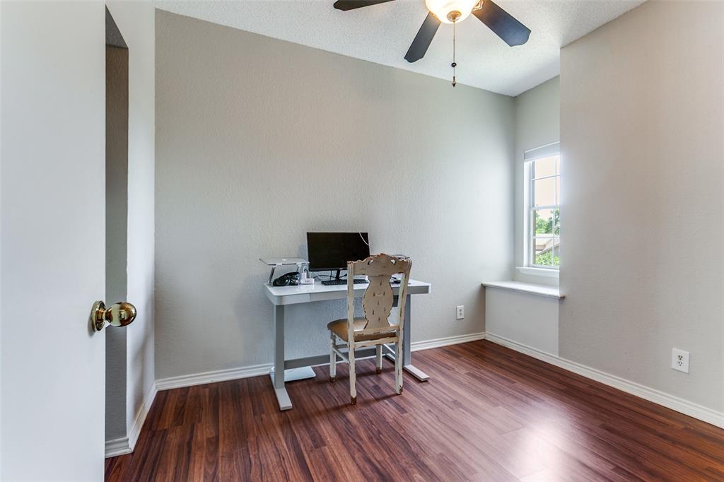 Copperfield Condos Ph 01 02 - Residential