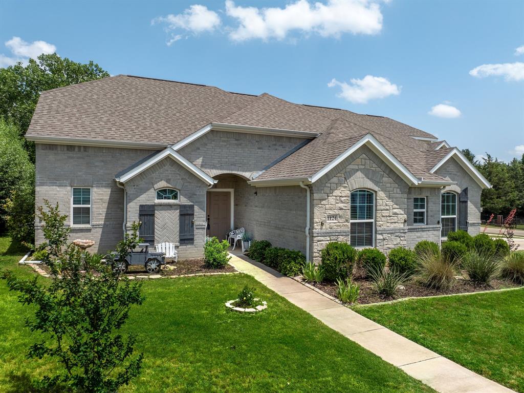 1124 Wishing Well Court