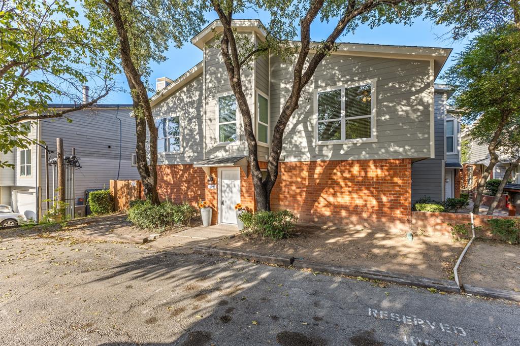 6738 Eastridge Drive 106