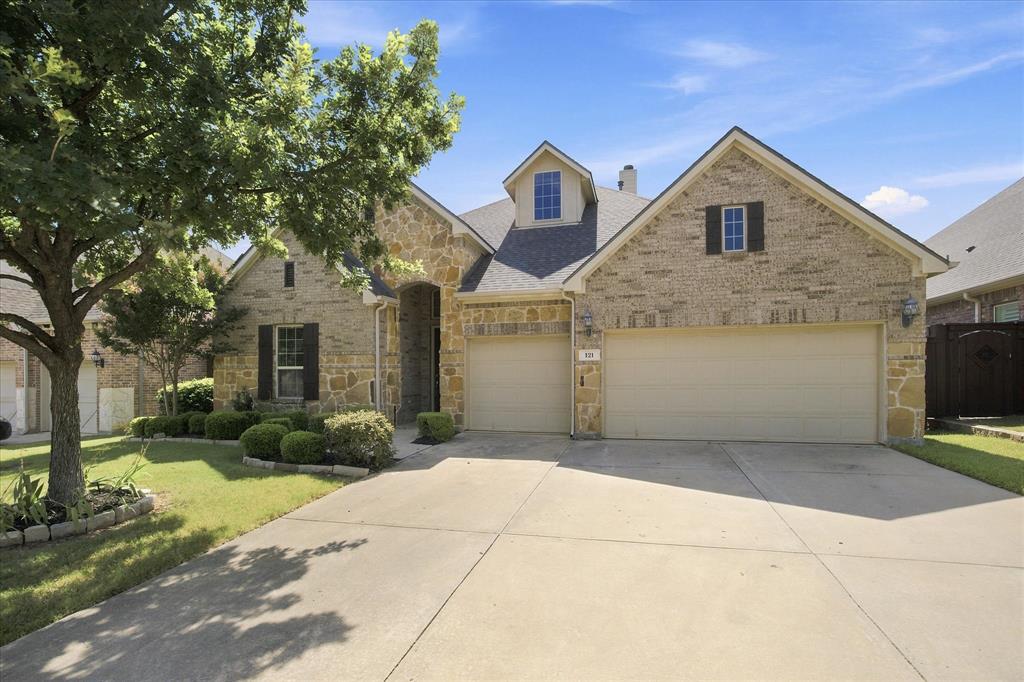 121 Oakwood Lane