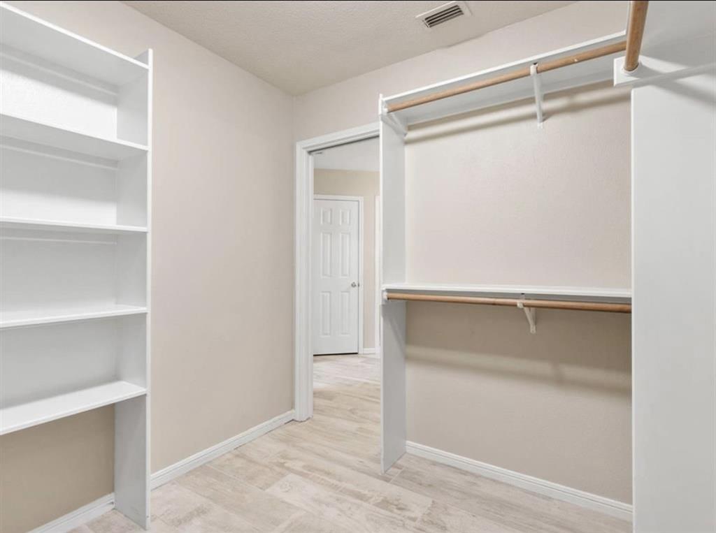 Decordova Bend Estate - Residential Lease