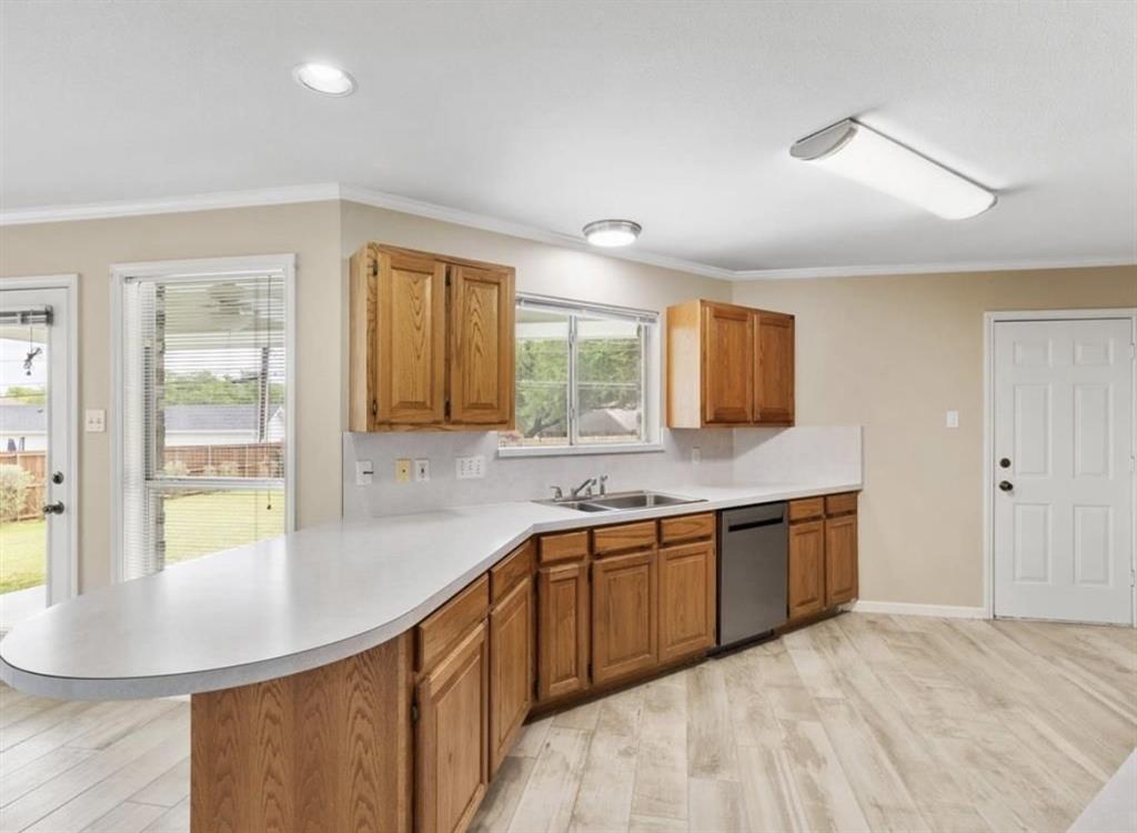 Decordova Bend Estate - Residential Lease