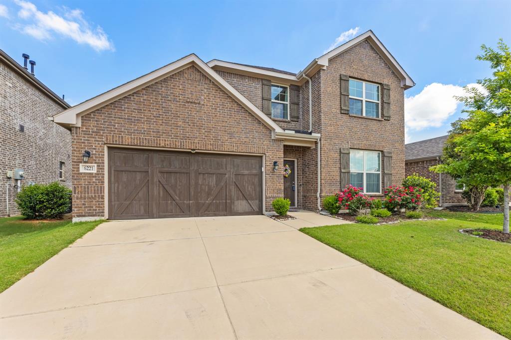 6221 Heron Drive