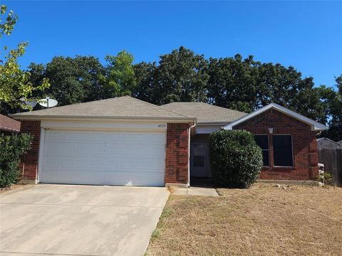 4533 Forest Glen Drive Forest Hill TX 76119