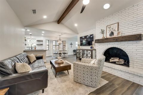 918 Oak Creek Estates Drive Lewisville TX 75067