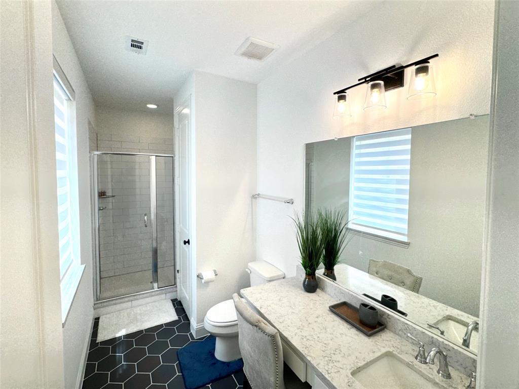 Castle Hills Ph 10 Lewisvil - Residential Lease