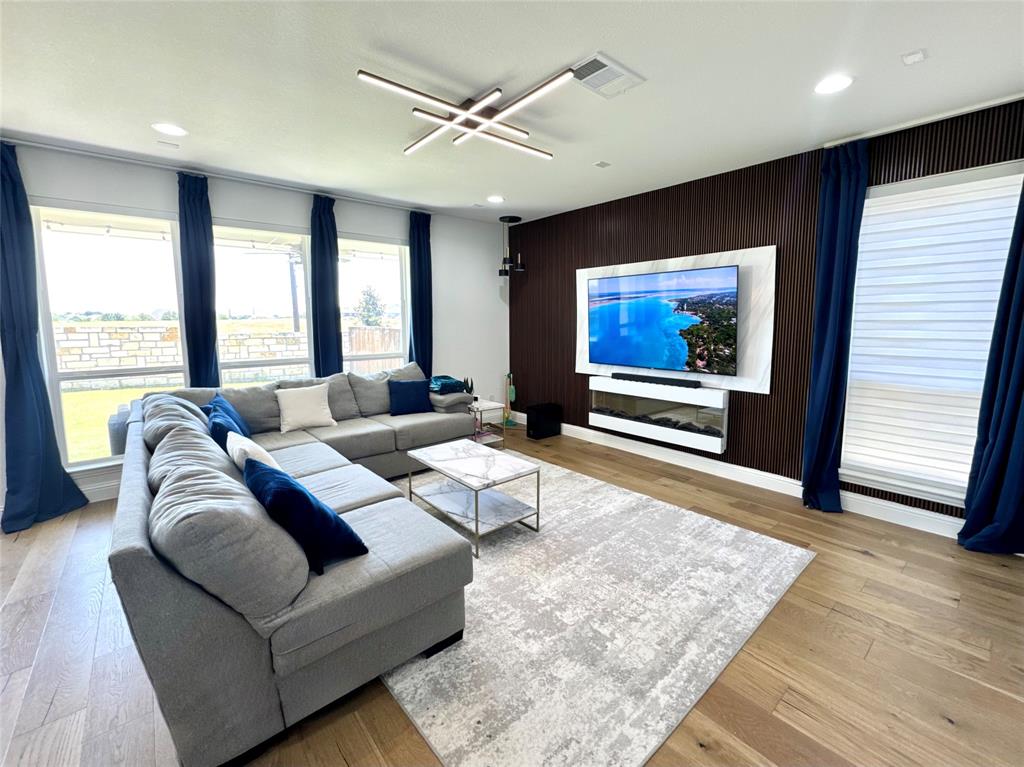 Castle Hills Ph 10 Lewisvil - Residential Lease