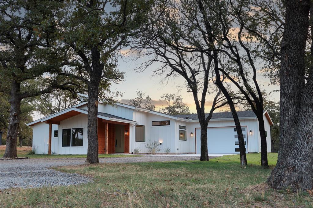 AURTHORS CORNER - Residential