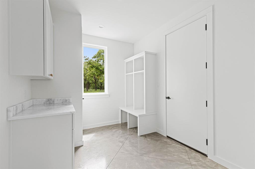 AURTHORS CORNER - Residential