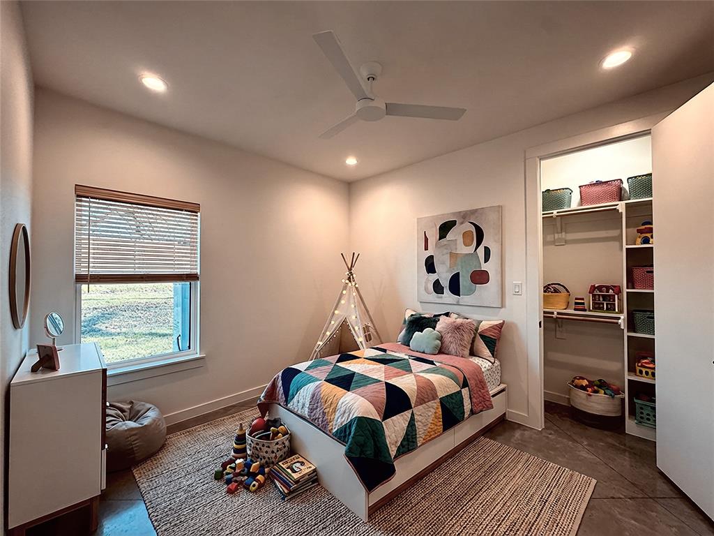 AURTHORS CORNER - Residential