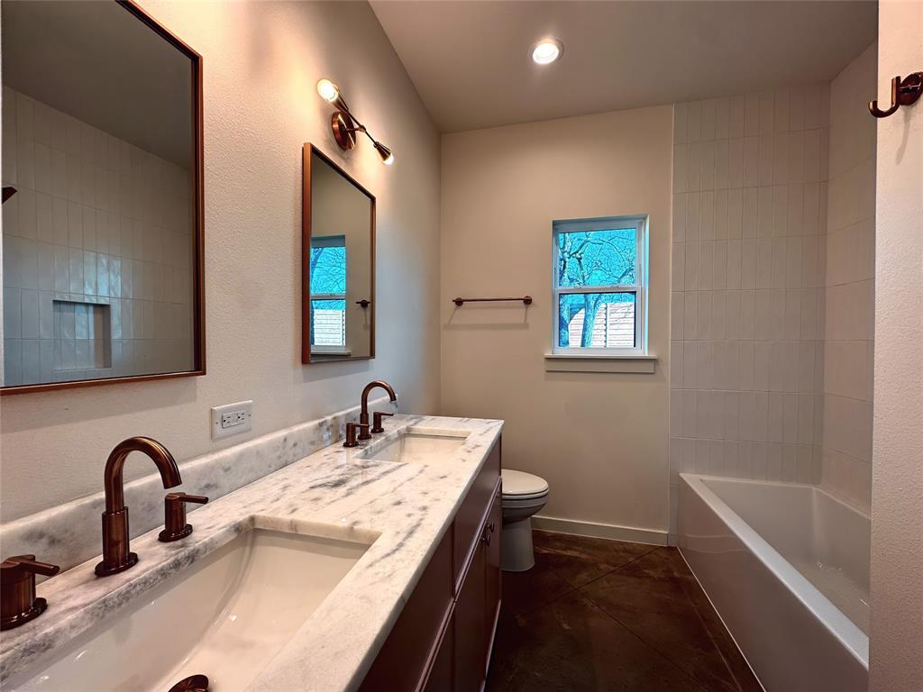 AURTHORS CORNER - Residential