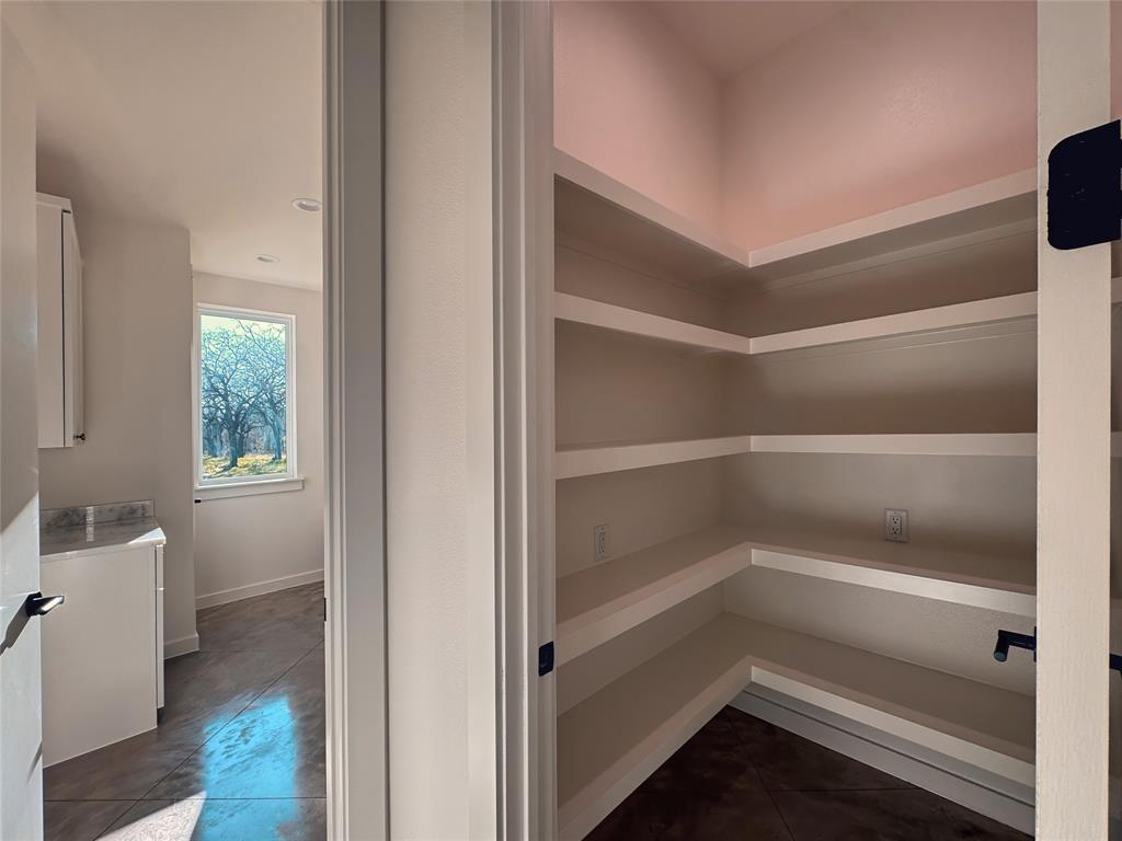 AURTHORS CORNER - Residential