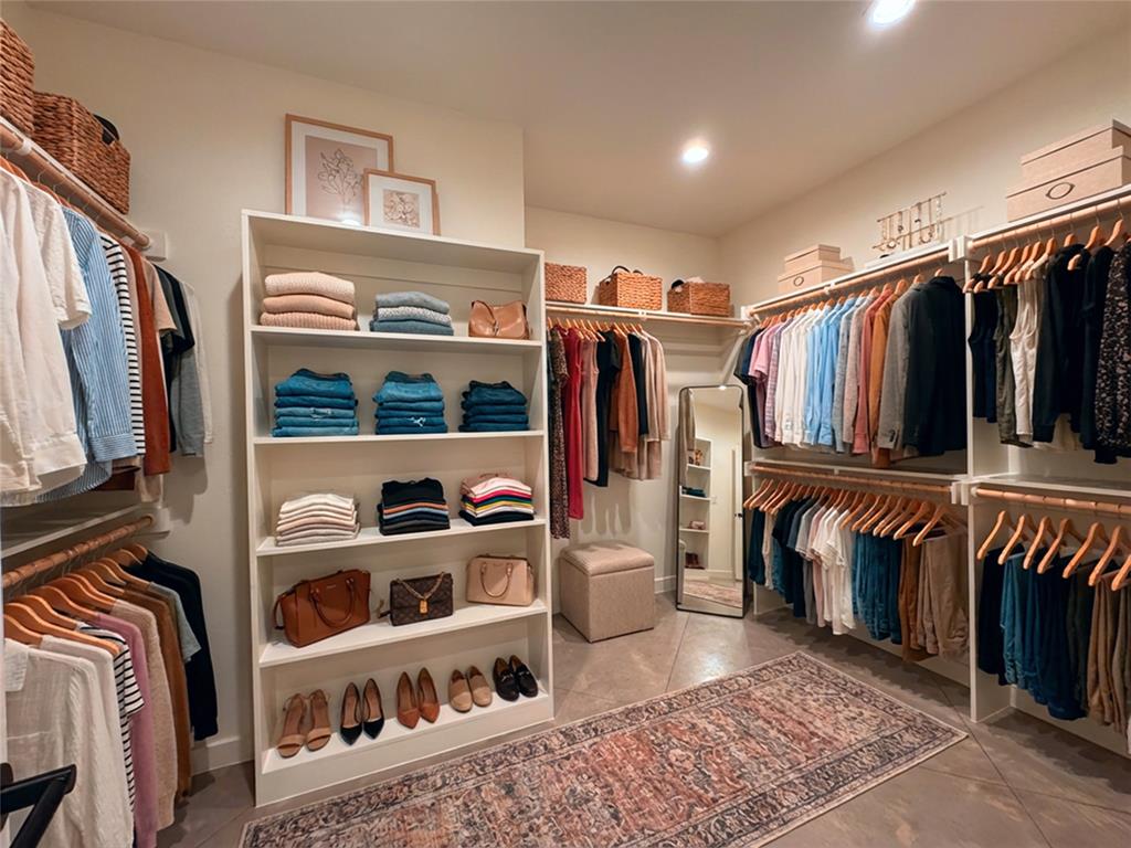 AURTHORS CORNER - Residential