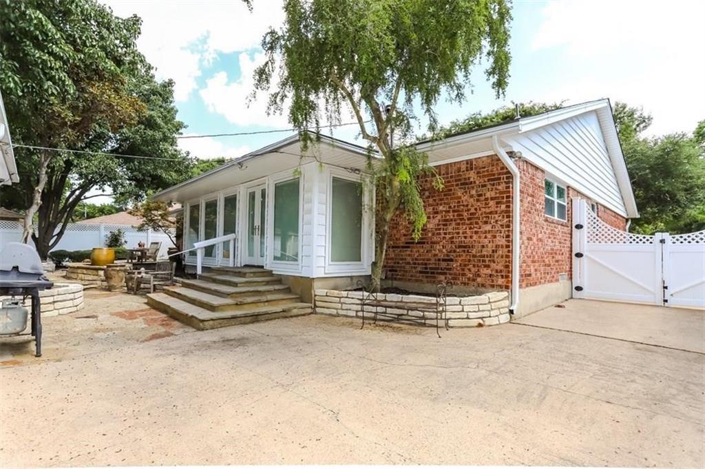 Floyd Terrace - Residential Lease