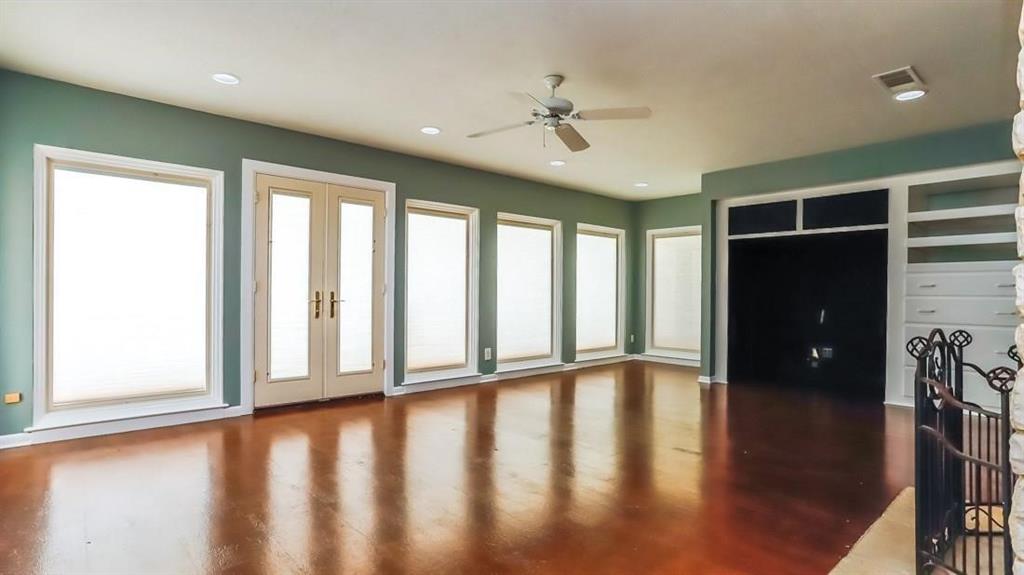 Floyd Terrace - Residential Lease