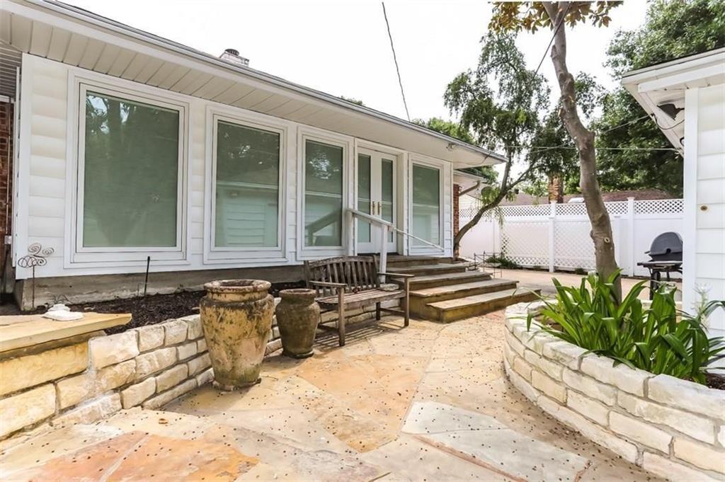 Floyd Terrace - Residential Lease