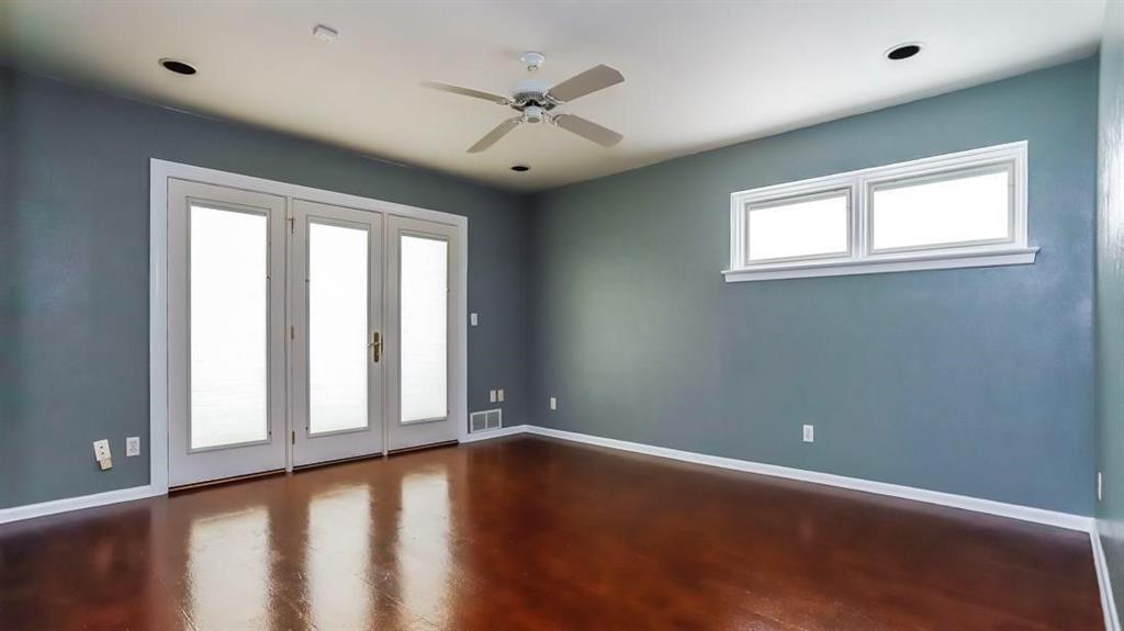 Floyd Terrace - Residential Lease