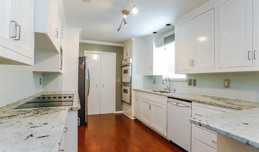 Floyd Terrace - Residential Lease