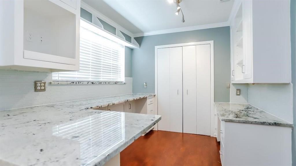 Floyd Terrace - Residential Lease