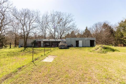 A home in Kemp