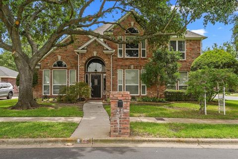 525 Springhill Drive Hurst TX 76054