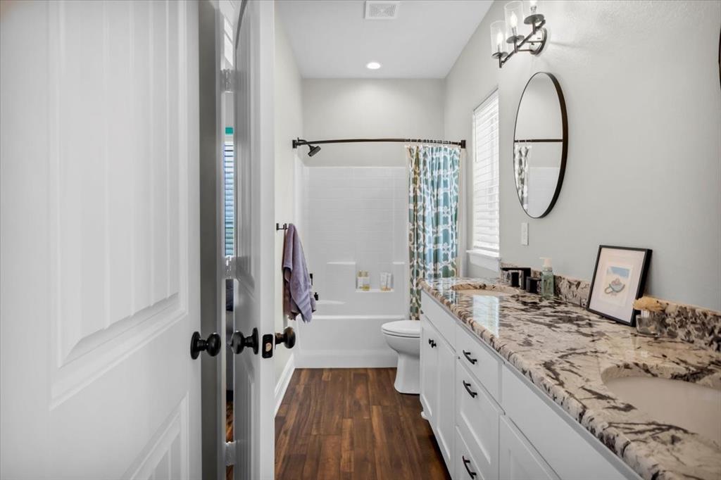 Lone Oak Estates - Residential