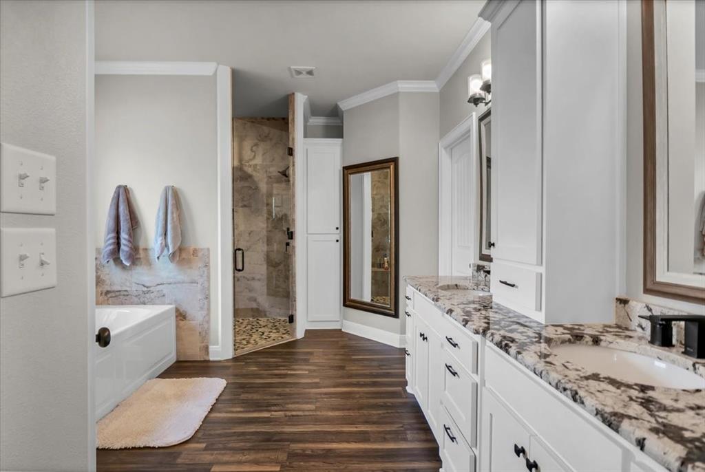 Lone Oak Estates - Residential