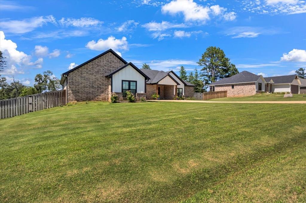 Lone Oak Estates - Residential