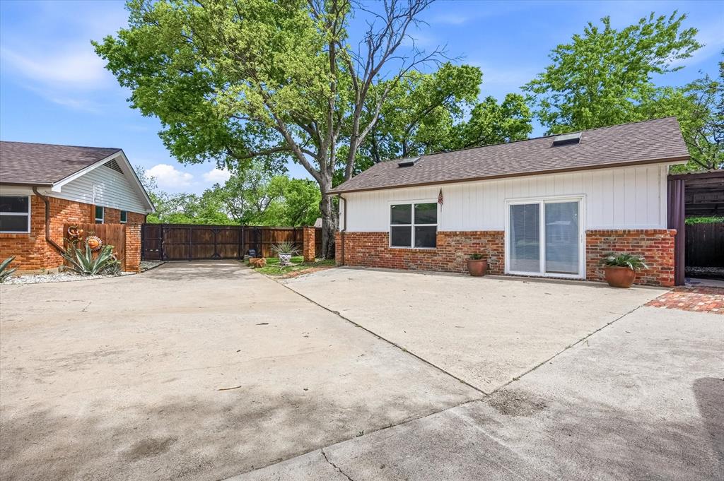 628 Robindale Court
