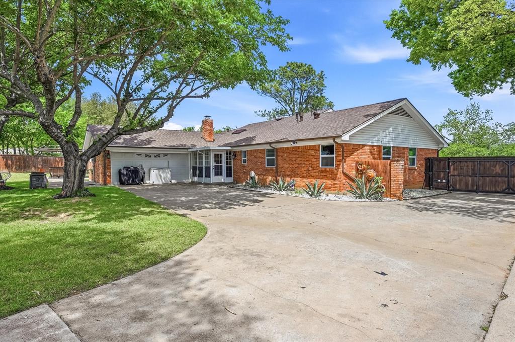 628 Robindale Court