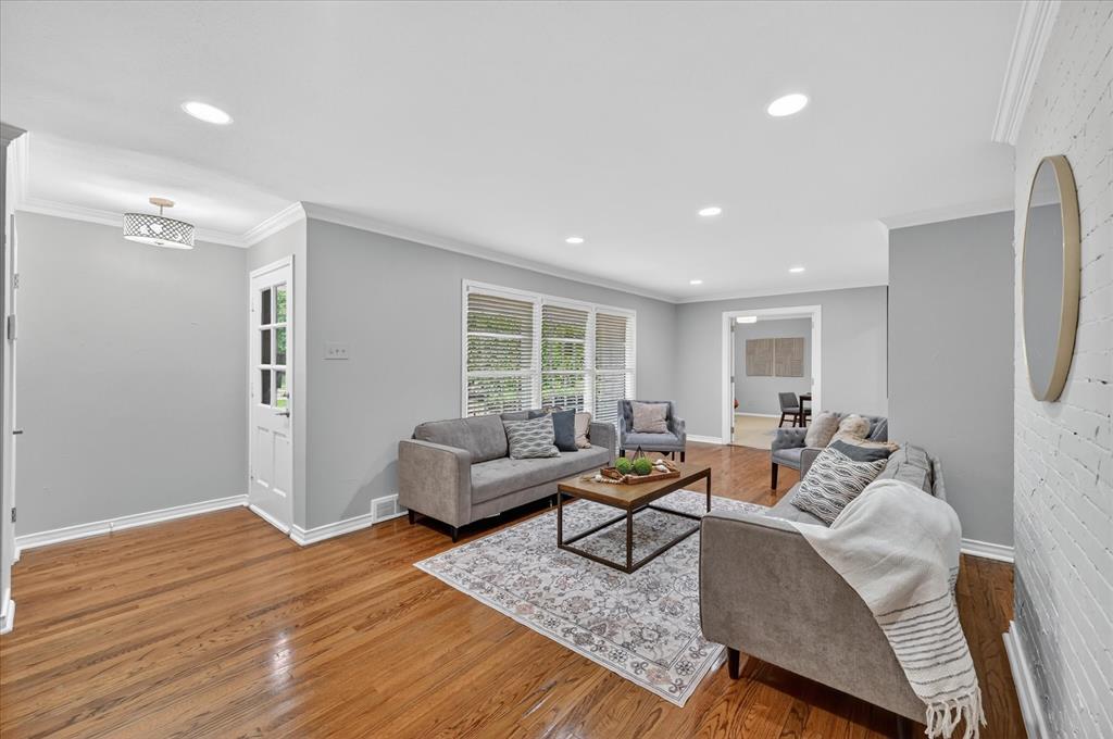 5014 Rexton Lane