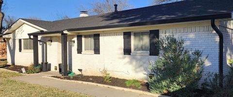 2129 Goerte Drive Grand Prairie TX 75051