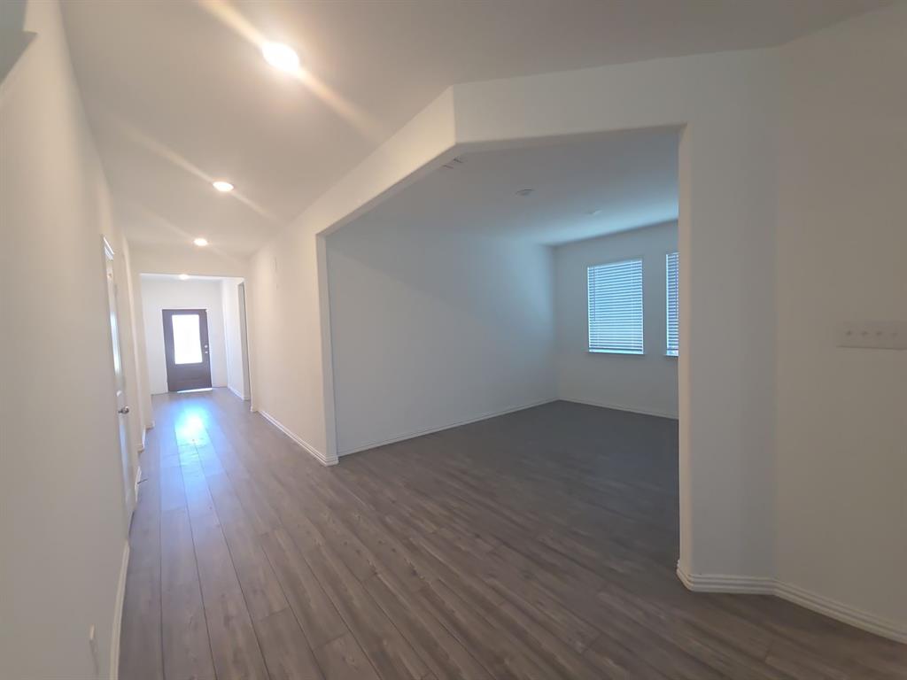 3955 Bellingham Lane