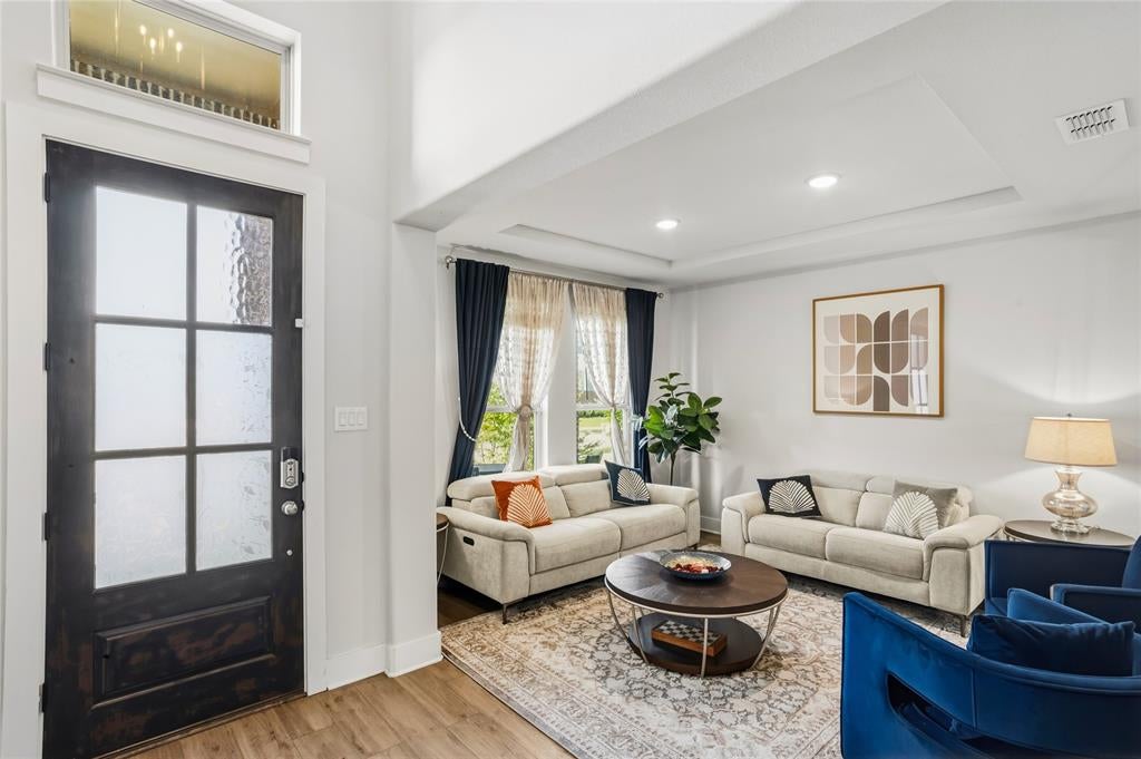 1212 Sapphire Lane